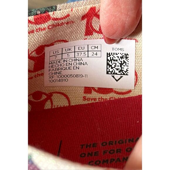 TOMS Save The Children Santa Train Women’s US 7 Classic Slip-On Shoes NWOT - Picture 7 of 7